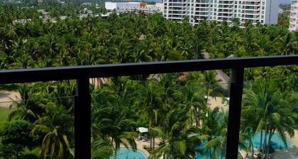 Acapulco Diamante Apartment (pet friendly)