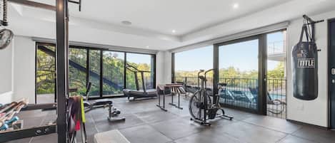 Apartment, 2 Bedrooms, Balcony, Garden View | Fitness studio