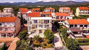 Exterior - Holiday apartment with air conditioning and sea view (Novi Vinodolski)