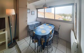 Dining - Gorgeous apartment in Narbonne with house sea view (Narbonne)