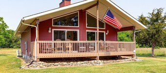 Island Gem, Walk to the lake!