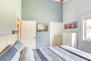 2 bedrooms, iron/ironing board, free WiFi, bed sheets