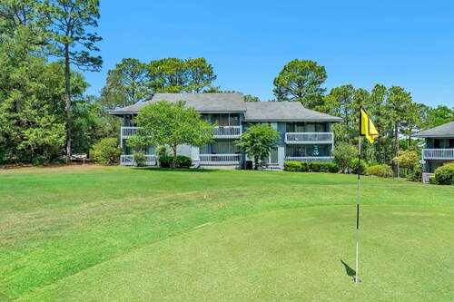 The 19th Hole Hideaway/Golf Course Views/Newly Renovated