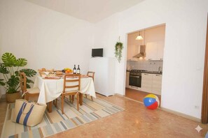 Dining - Holiday apartment mit Balkon (Diano Marina)