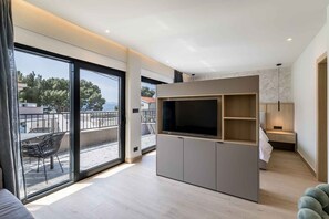 TV - Holiday Apartment Studio Ela 1 (Stanići)