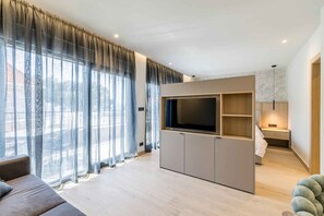 Fernseher