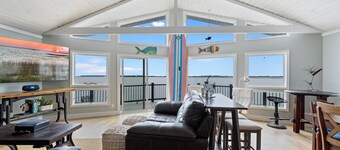 Salty Oyster | Waterfront living at it