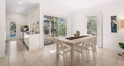 Coastal 4-Bed Retreat with Pool in Toogoom