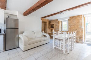 TV - Sea & Serenity House - À 500 m de la plage (Bernières-sur-Mer)