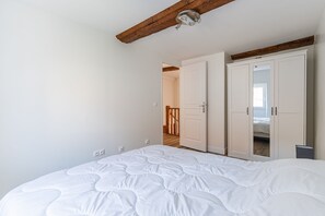 Iron/ironing board, free WiFi - Sea & Serenity House - À 500 m de la plage (Bernières-sur-Mer)