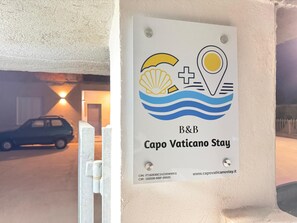 Deluxe Double Room, 1 Bedroom, Private Bathroom | Exterior detail
