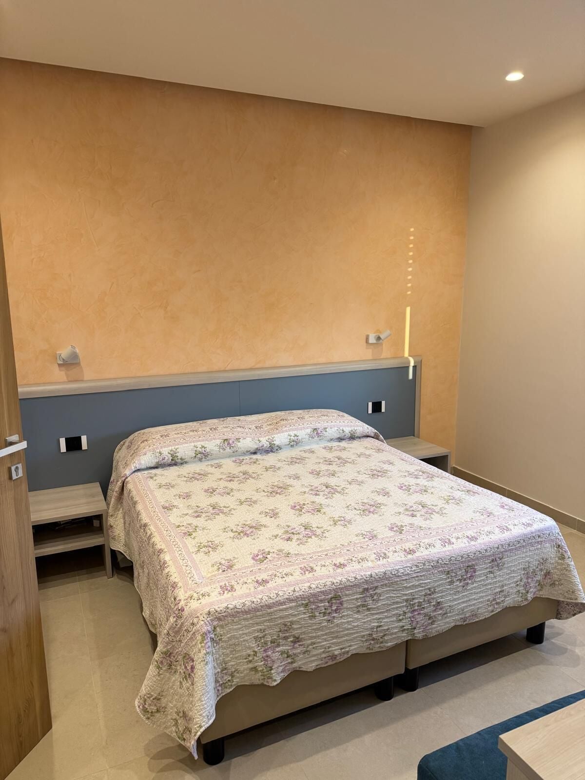 Minibar, in-room safe, individually decorated, individually furnished