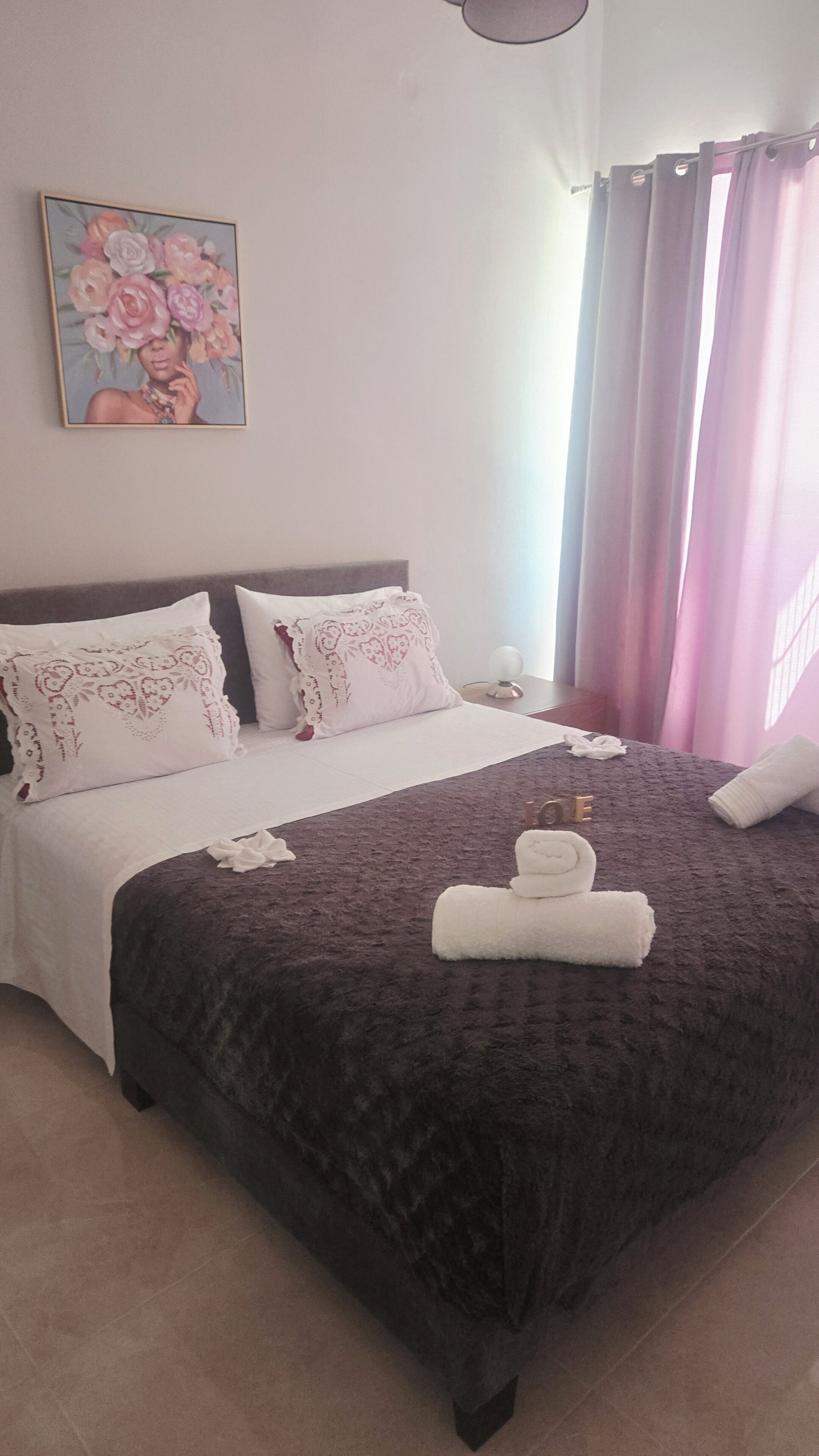 2 habitaciones, tabla de planchar con plancha y wifi gratis 