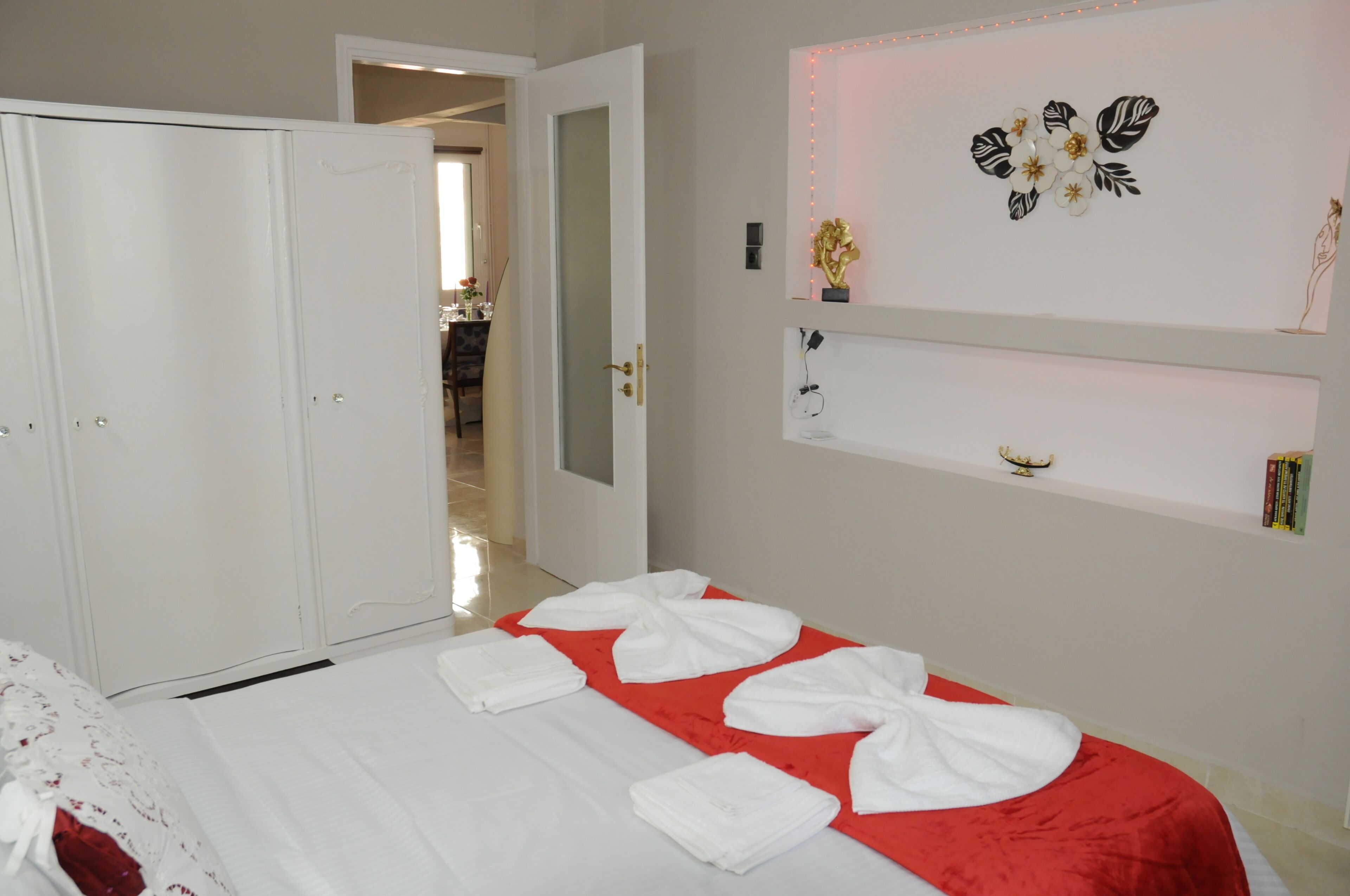 2 chambres, fer et planche à repasser, Wi-Fi gratuit, draps fournis
