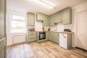 Fridge, microwave, oven, dishwasher