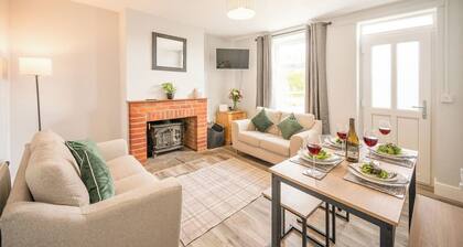 2 Crossing Cottage, Theberton