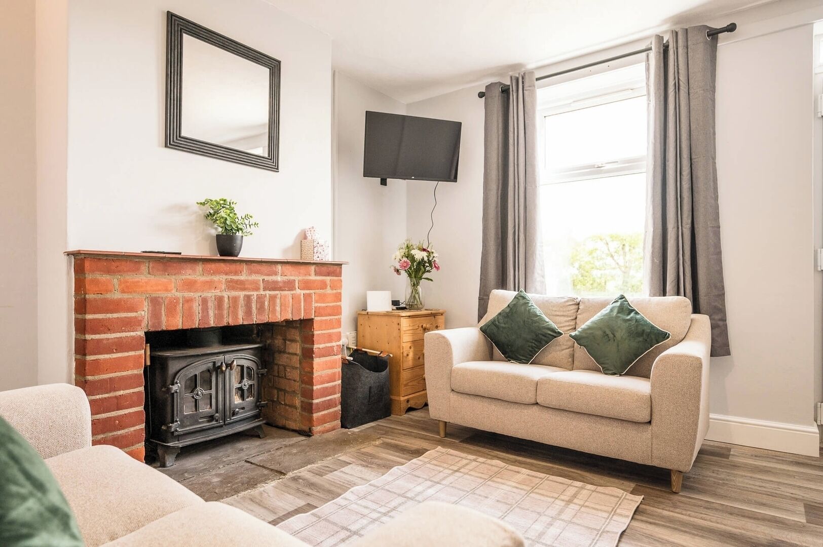 Télévision, cheminée