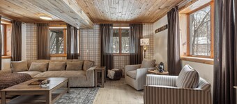 Breezy Point Cabin Sleeps 11, Near Lake + Golf