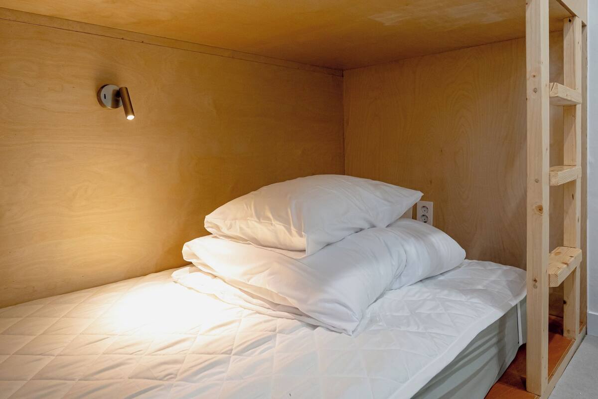 Quarto quádruplo | Quartos à prova de som, Wi-Fi de cortesia