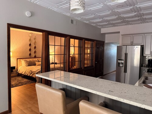 Beautiful 1-bedroom home in charming Cumberland.  Convenient downtown location.