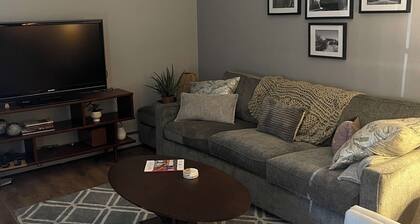 Beautiful 1-bedroom home in charming Cumberland. Convenient downtown location.