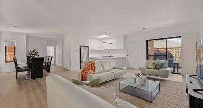 Stylish & New 3 Bed + 2 Bath Apartment on Seymour