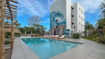 Utomhuspool