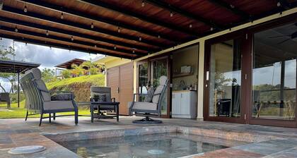 Unique Tiny Home · Pool · Mountain Views · Aguada