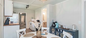 Fisherman's Cottage, 3BR Lake Erie Retreat