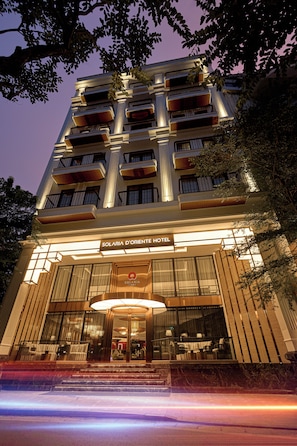 A hotel with a grand entrance, multiple balconies, and a sign indicating it is the Solaria D'Oriente Hotel. - Solaria d'Oriente Hotel (Hanoi)