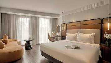 Solarium Balcony King room City View | Roupas de cama premium, camas com colchões pillow-top, frigobar