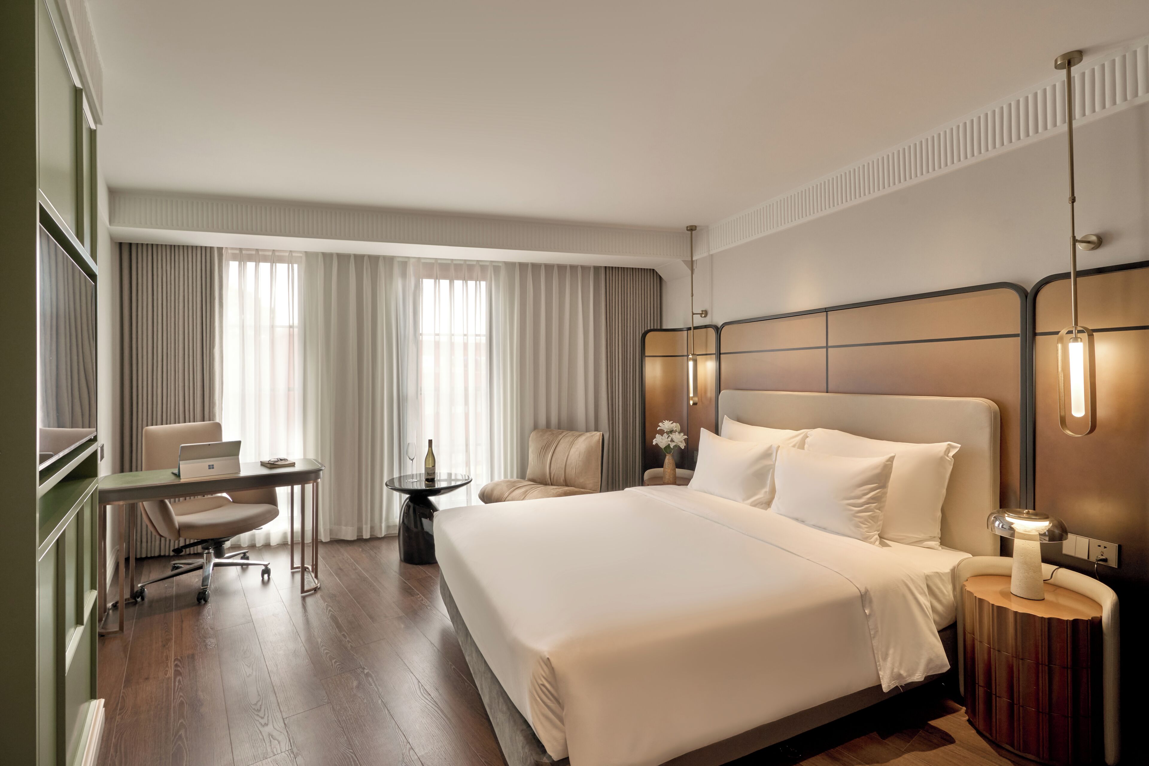 Ropa de cama de alta calidad, colchones con acolchado adicional, minibar