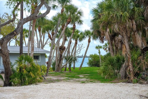 Coastal Retreat with Private Pool on Manasota Key