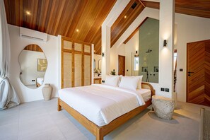 Vila superluxo, 1 cama King, vista para a piscina | Roupas de cama de algodão egípcio, roupas de cama premium