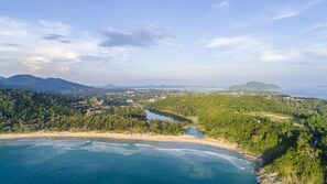 Una playa cerca