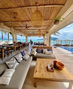 Outdoor dining - Serenity Tropical 2 Bed Condo, On the beachfront (Rawai)