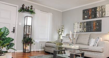 Charming 3-bedroom suite at 133 West Rose downtown Jackson Alabama.
