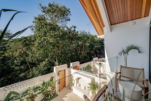 Luksus-villa - 1 kingsize-seng - udsigt til pool | Balkon