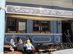 Restaurant - Kimbo Lodge Backpackers (Cape Town)