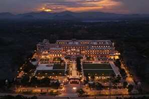 Exterior - Taj Lalit Bagh (Māvli)