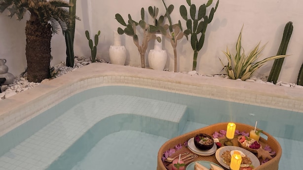 Phòng đôi Deluxe, quang cảnh hồ bơi | Hồ bơi | Hồ bơi ngoài trời 