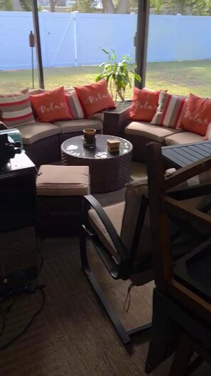 Terrace/patio - Casa Esquina – St. Pete | Near Beaches & Downtown (St. Petersburg)