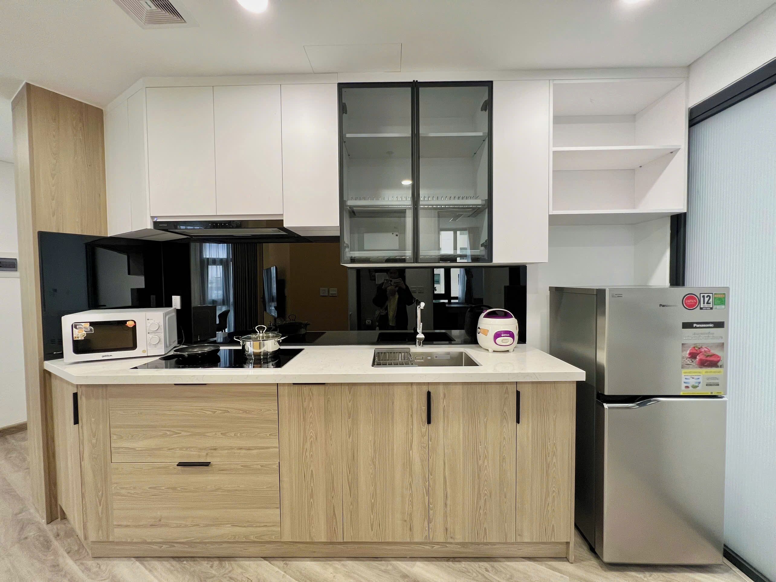 Junior Apartment, Balcony, City View | Private kitchen