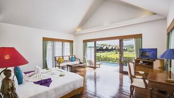 Premier Pool Villa | Desk, laptop workspace, free WiFi