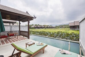 Outdoor dining - Farmers Villa (Koh Samui)