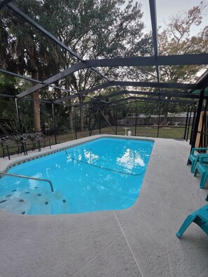 Pool - Captain's Corner, 4/2 w/Heated Pool & 4 kayaks Waterfront Canal Weeki Wachee (Spring Hill)