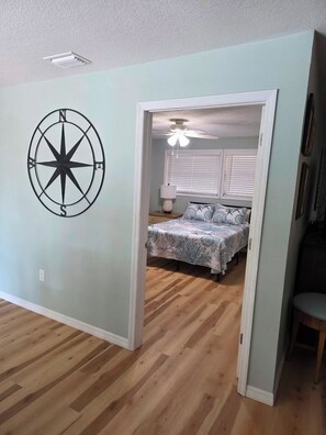 Room - Captain's Corner, 4/2 w/Heated Pool & 4 kayaks Waterfront Canal Weeki Wachee (Spring Hill)
