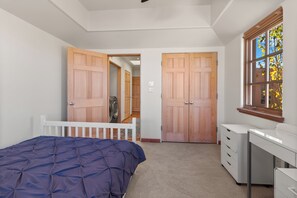 2 bedrooms, desk, iron/ironing board, free WiFi - Quail Run 235 | Private Patio | Golf Course | Pool & Hot Tub | Tennis & Pickleball | Spa (Santa Fe)