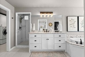 Shower, hair dryer, bidet, towels