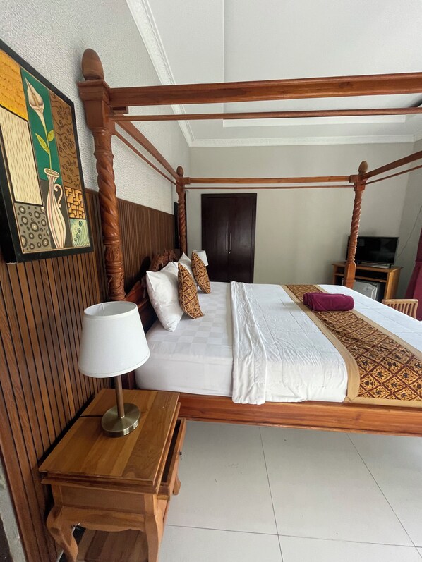 Double Room, Kitchen | Free WiFi, bed sheets
